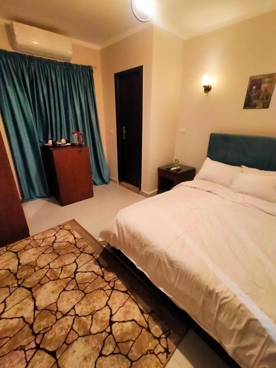 Pyramids Way Inn Kafret el-Gabal Exterior foto