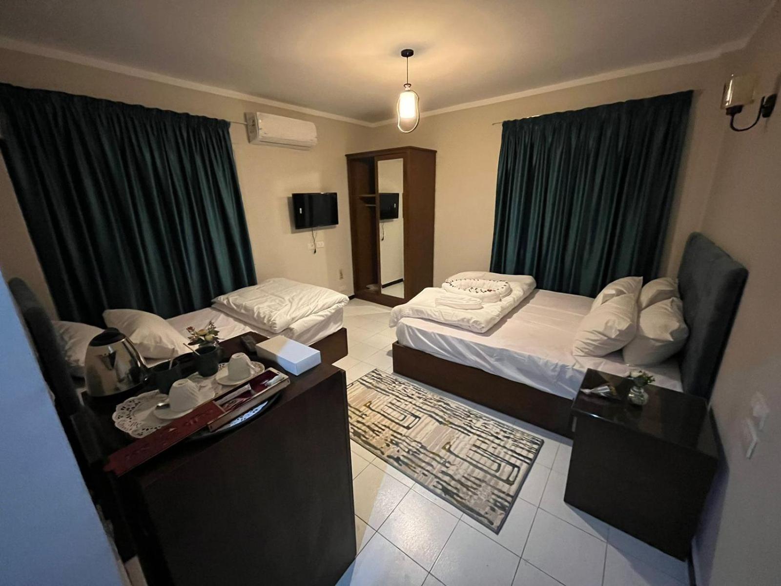 Pyramids Way Inn Kafret el-Gabal Exterior foto