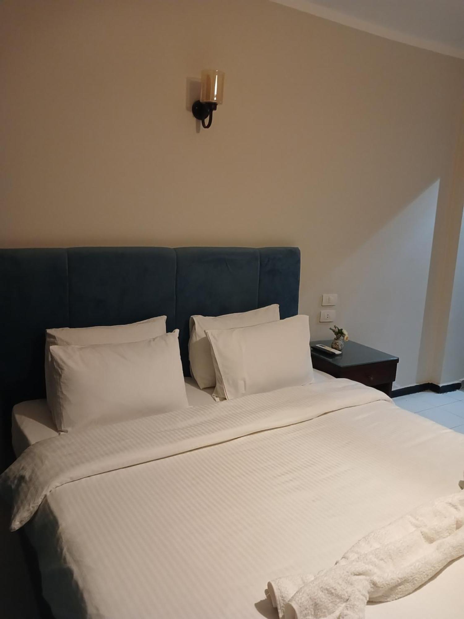 Pyramids Way Inn Kafret el-Gabal Exterior foto
